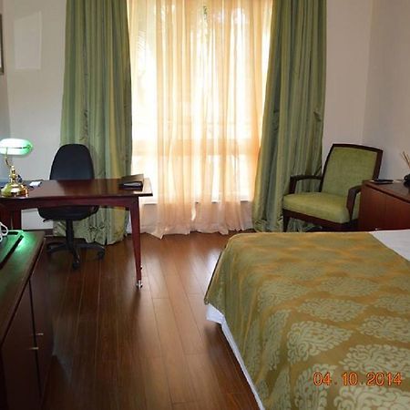 Oakwood Park Hotel Леккі Екстер'єр фото