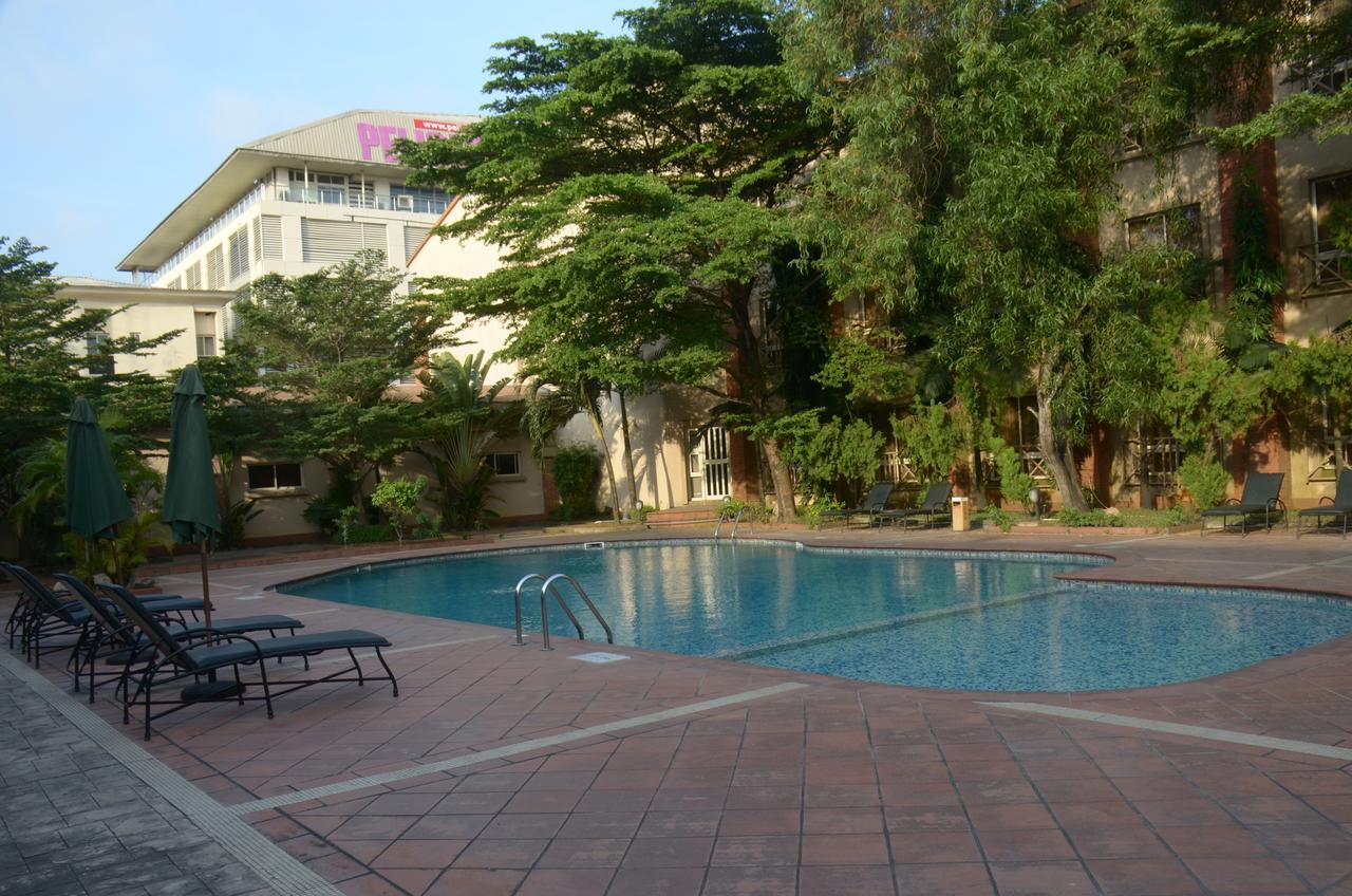 Oakwood Park Hotel Леккі Екстер'єр фото