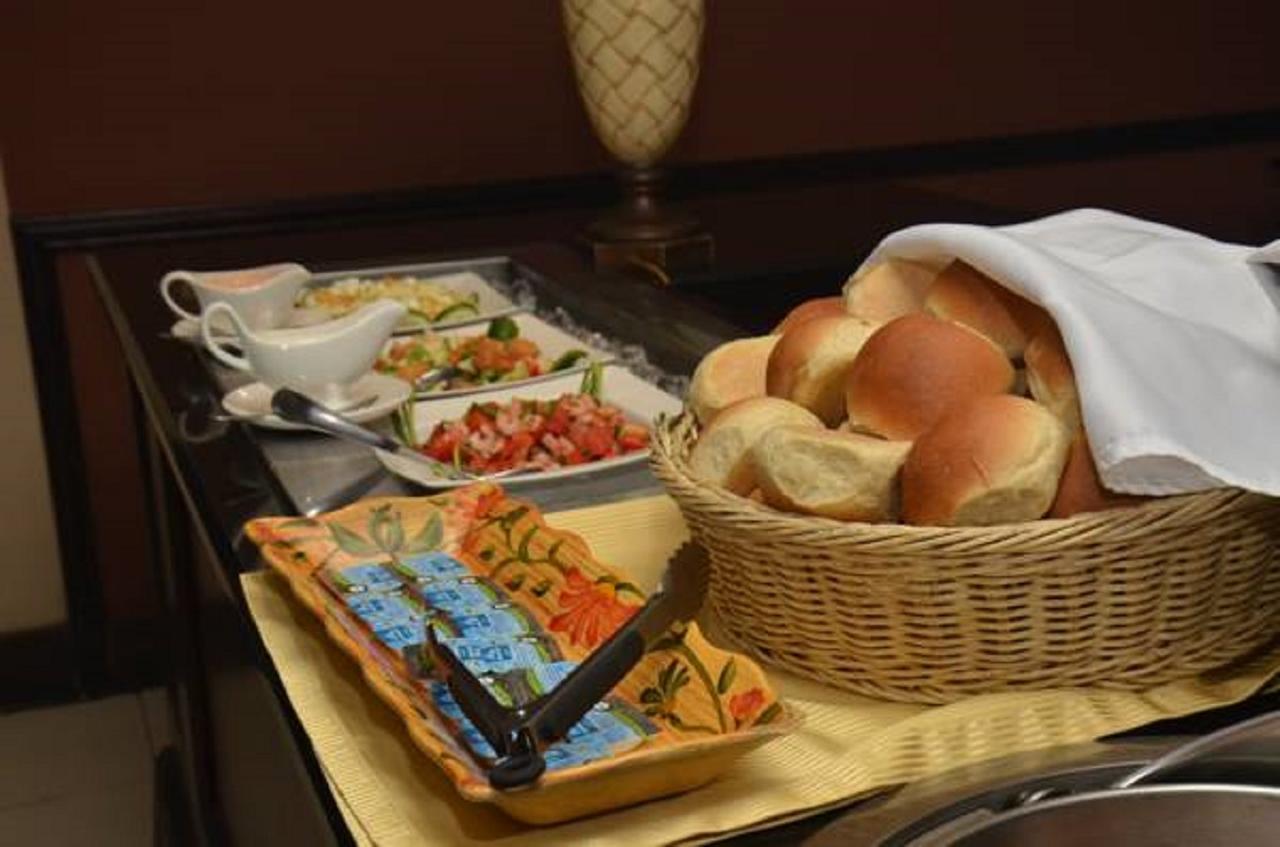 Oakwood Park Hotel Леккі Екстер'єр фото